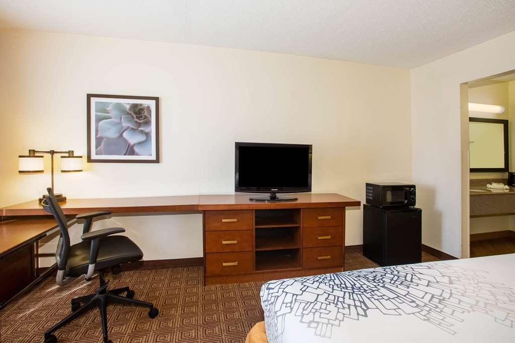 Hotel Baymont By Wyndham Columbia, Mo Einrichtungen foto